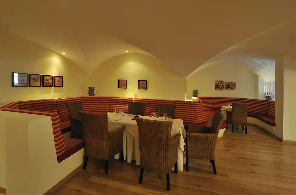 Pestana Viking Beach & Spa Resort Armação de Pêra 4*,  Portugalsko