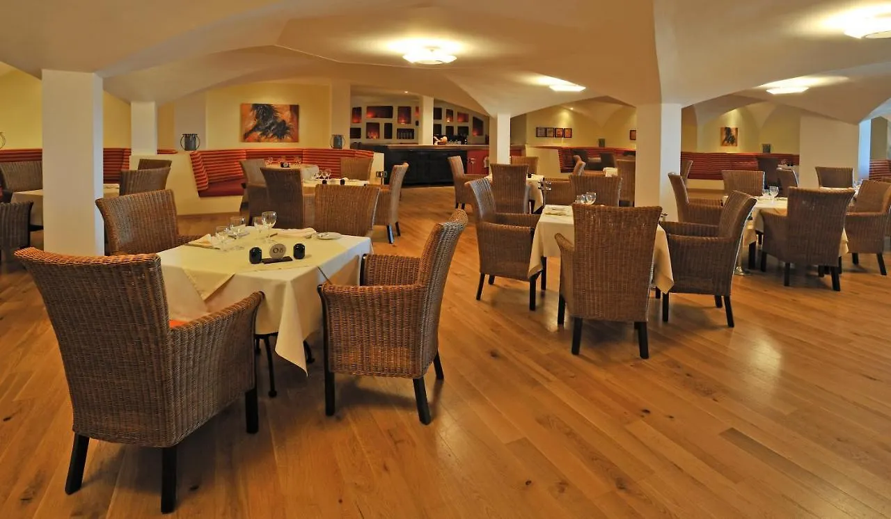 Pestana Viking Beach & Spa Resort Armação de Pêra 4*,  Portugal